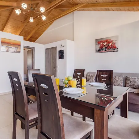 Gkountis Deluxe King 1